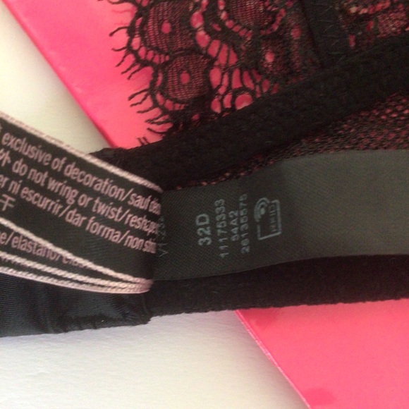 VICTORIAS SECRET VERY SEXY PUSH UP BRA BLACK SATIN AND LACE SIZE 32D - Picture 14 of 16